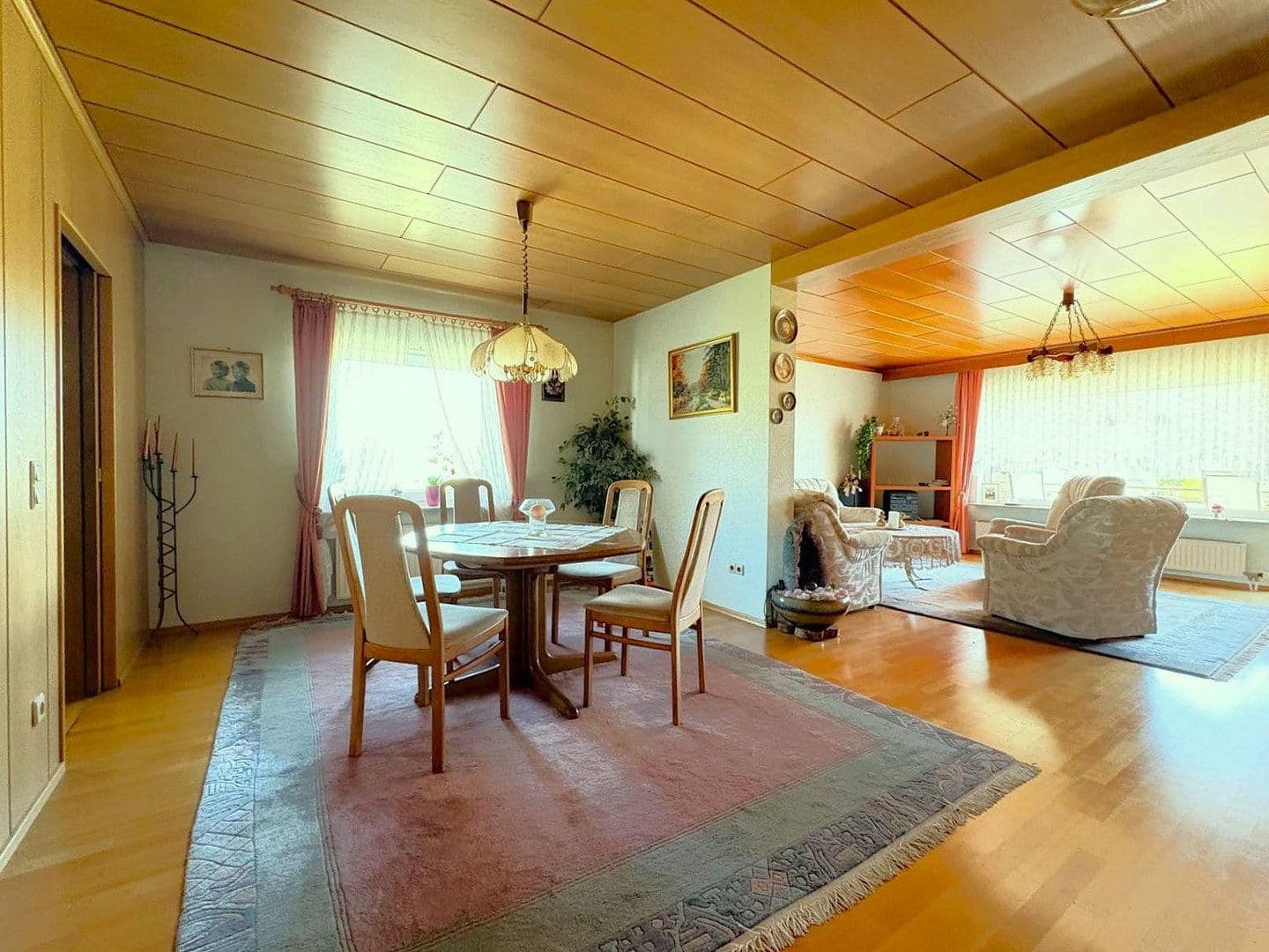 Prodej domu 318 m², pozemek 1.829 m², Babenhausen, Hessen Prodej domu 318 m², pozemek 1.829 m², Babenhausen, Hessen