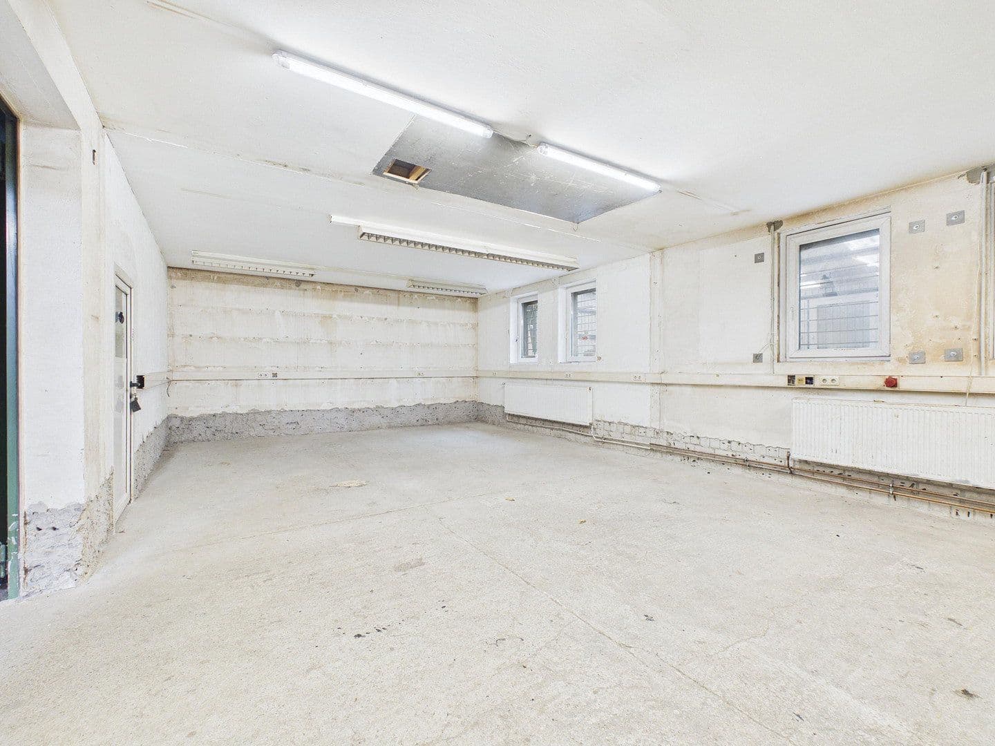 Pronájem nebytového prostoru 400 m², Finking 1, Hagen, Severní Porýní-Vestfálsko Pronájem nebytového prostoru 400 m², Finking 1, Hagen, Severní Porýní-Vestfálsko