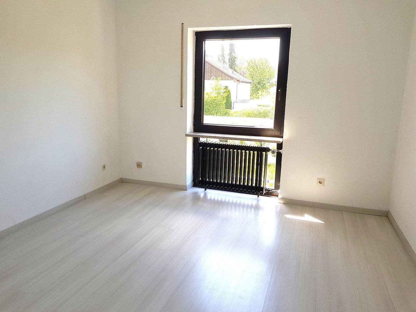 Prodej domu 127 m², pozemek 261 m², Grasbrunn, Bavorsko Prodej domu 127 m², pozemek 261 m², Grasbrunn, Bavorsko