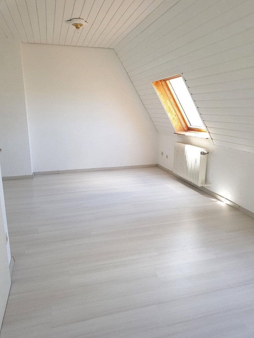 Prodej domu 127 m², pozemek 261 m², Grasbrunn, Bavorsko Prodej domu 127 m², pozemek 261 m², Grasbrunn, Bavorsko