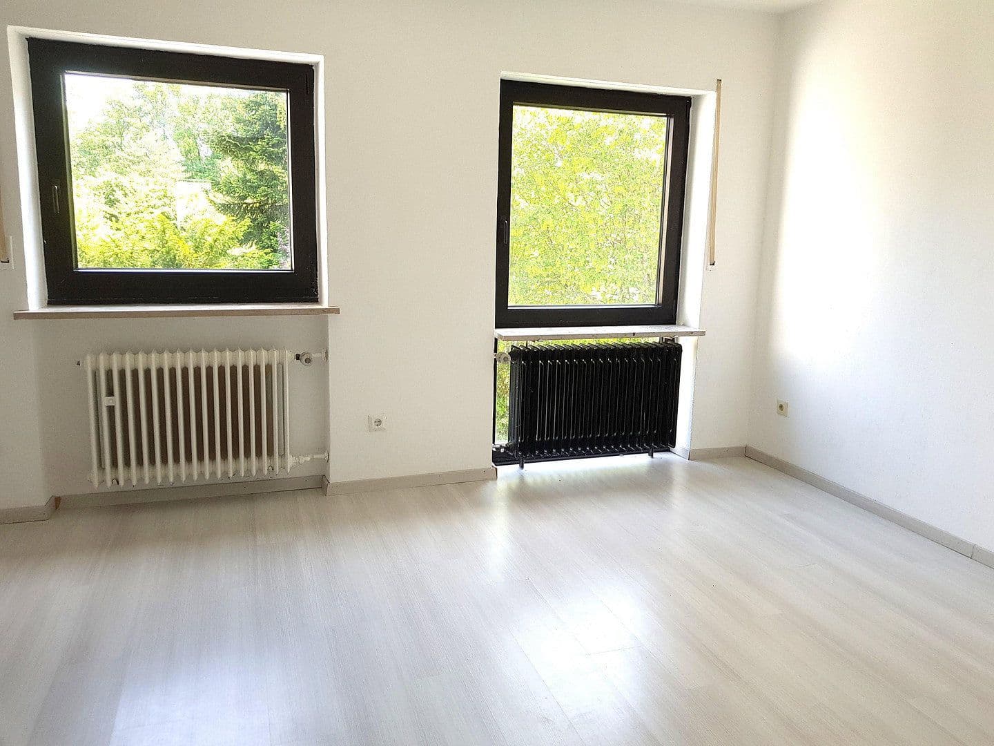 Prodej domu 127 m², pozemek 261 m², Grasbrunn, Bavorsko Prodej domu 127 m², pozemek 261 m², Grasbrunn, Bavorsko
