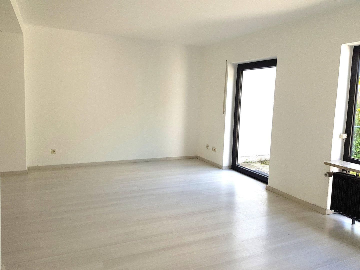 Prodej domu 127 m², pozemek 261 m², Grasbrunn, Bavorsko Prodej domu 127 m², pozemek 261 m², Grasbrunn, Bavorsko