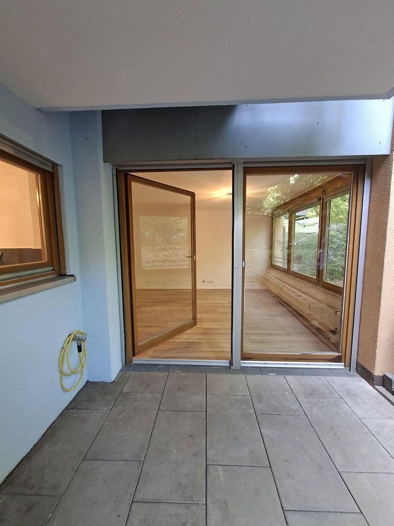 Pronájem bytu 2+1 57 m², Ludwigsburger Str. 204, Zuffenhausen, Bádensko-Württembersko Pronájem bytu 2+1 57 m², Ludwigsburger Str. 204, Zuffenhausen, Bádensko-Württembersko