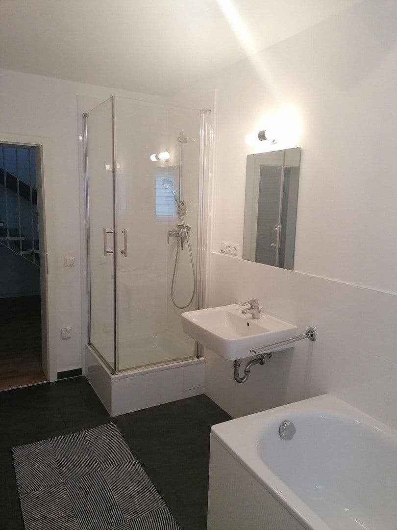 Prodej domu 201 m², pozemek 400 m², In de Simp 24, Pinneberg, Šlesvicko-Holštýnsko Prodej domu 201 m², pozemek 400 m², In de Simp 24, Pinneberg, Šlesvicko-Holštýnsko
