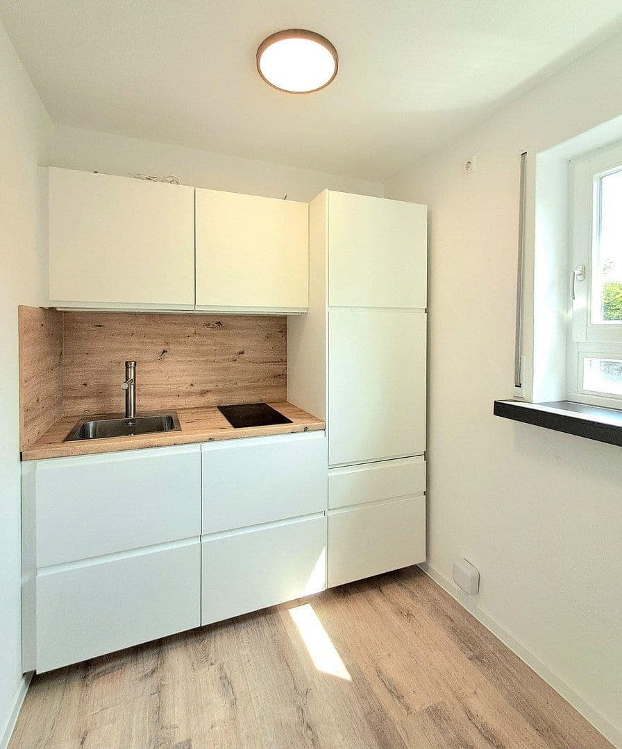 Pronájem bytu 1+1 35 m², Langwiesenstraße 30, Leinfelden-Echterdingen, Bádensko-Württembersko Pronájem bytu 1+1 35 m², Langwiesenstraße 30, Leinfelden-Echterdingen, Bádensko-Württembersko