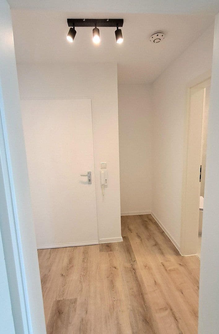 Pronájem bytu 1+1 35 m², Langwiesenstraße 30, Leinfelden-Echterdingen, Bádensko-Württembersko Pronájem bytu 1+1 35 m², Langwiesenstraße 30, Leinfelden-Echterdingen, Bádensko-Württembersko
