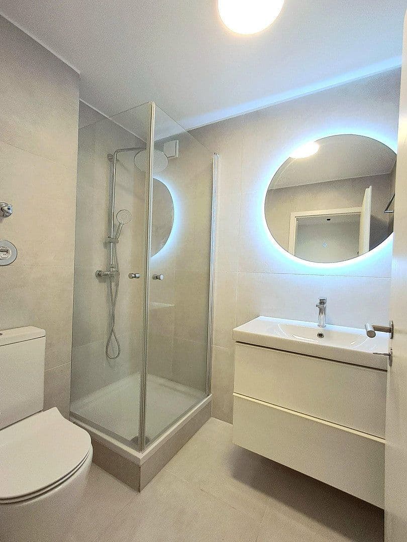 Pronájem bytu 1+1 35 m², Langwiesenstraße 30, Leinfelden-Echterdingen, Bádensko-Württembersko Pronájem bytu 1+1 35 m², Langwiesenstraße 30, Leinfelden-Echterdingen, Bádensko-Württembersko