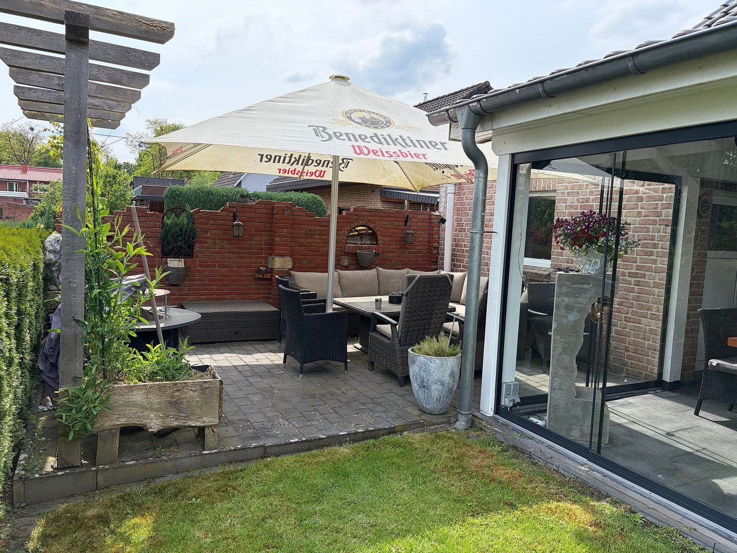 Prodej domu 138 m², pozemek 385 m², Stuttgarter Straße 1, Nordhorn, Dolní Sasko Prodej domu 138 m², pozemek 385 m², Stuttgarter Straße 1, Nordhorn, Dolní Sasko