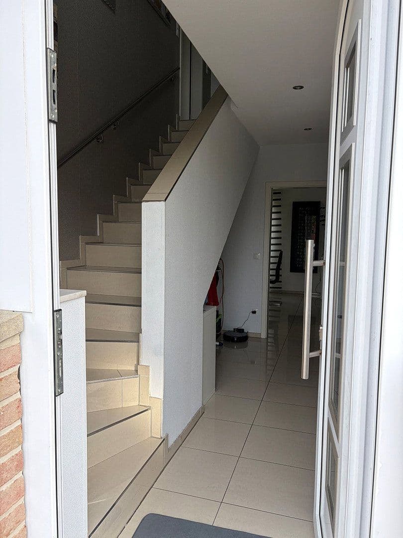 Prodej domu 138 m², pozemek 385 m², Stuttgarter Straße 1, Nordhorn, Dolní Sasko Prodej domu 138 m², pozemek 385 m², Stuttgarter Straße 1, Nordhorn, Dolní Sasko