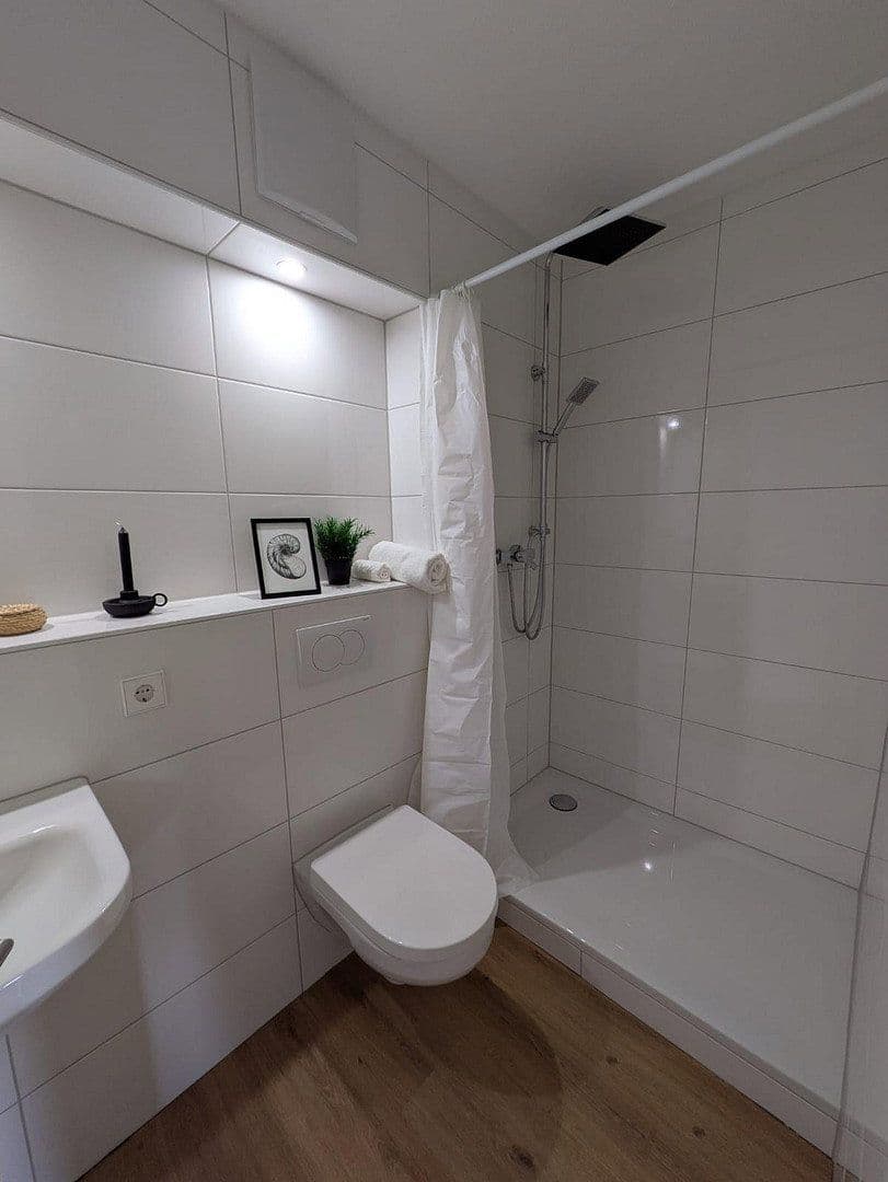 Pronájem bytu 2+1 32 m², Rotebühlstrasse 108, Stuttgart West, Bádensko-Württembersko Pronájem bytu 2+1 32 m², Rotebühlstrasse 108, Stuttgart West, Bádensko-Württembersko
