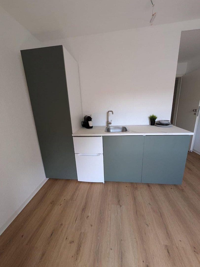Pronájem bytu 2+1 32 m², Rotebühlstrasse 108, Stuttgart West, Bádensko-Württembersko Pronájem bytu 2+1 32 m², Rotebühlstrasse 108, Stuttgart West, Bádensko-Württembersko