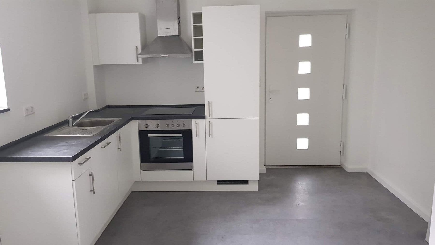 Prodej domu 524 m², pozemek 1.355 m², Heidenheim an der Brenz, Bádensko-Württembersko Prodej domu 524 m², pozemek 1.355 m², Heidenheim an der Brenz, Bádensko-Württembersko
