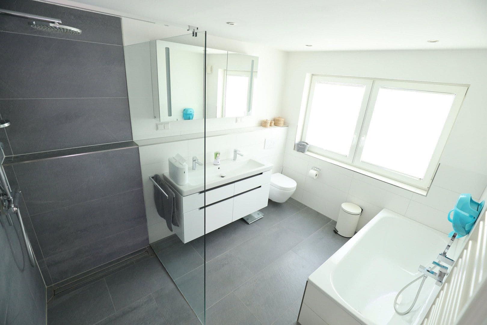 Prodej domu 280 m², pozemek 936 m², Steinbruchstrasse 29, Hannover, Dolní Sasko Prodej domu 280 m², pozemek 936 m², Steinbruchstrasse 29, Hannover, Dolní Sasko