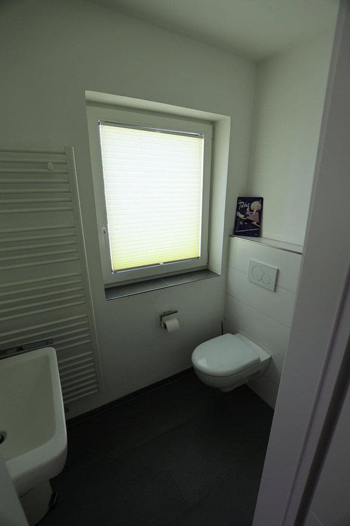 Prodej domu 280 m², pozemek 936 m², Steinbruchstrasse 29, Hannover, Dolní Sasko Prodej domu 280 m², pozemek 936 m², Steinbruchstrasse 29, Hannover, Dolní Sasko