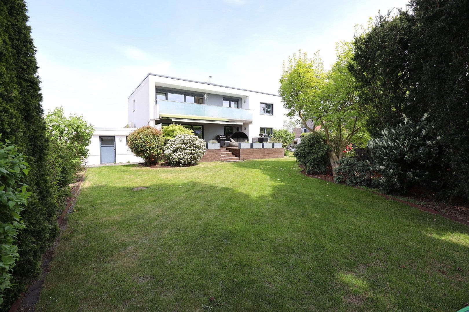 Prodej domu 280 m², pozemek 936 m², Steinbruchstrasse 29, Hannover, Dolní Sasko Prodej domu 280 m², pozemek 936 m², Steinbruchstrasse 29, Hannover, Dolní Sasko