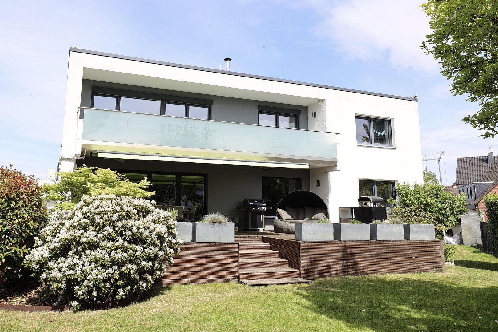 Prodej domu 280 m², pozemek 936 m², Steinbruchstrasse 29, Hannover, Dolní Sasko Prodej domu 280 m², pozemek 936 m², Steinbruchstrasse 29, Hannover, Dolní Sasko