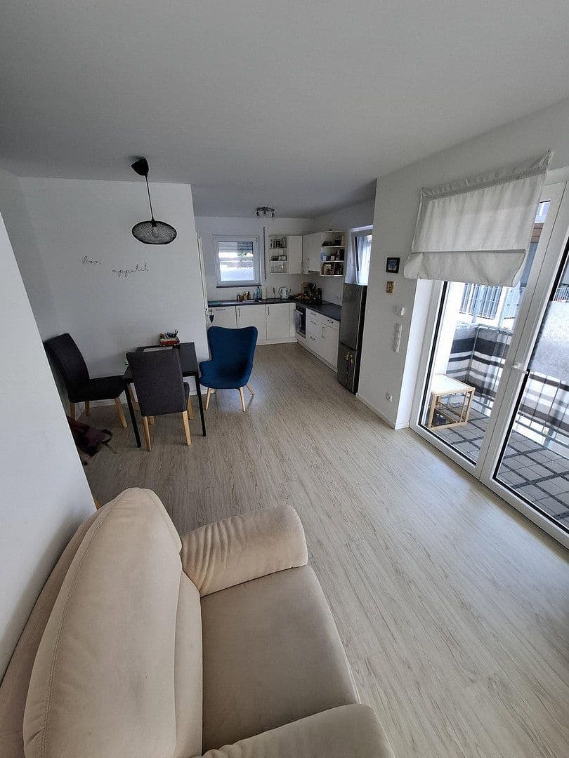 Pronájem bytu 2+1 65 m², Faust-Von-Stromberg-Str. 44, Erlangen, Bavorsko Pronájem bytu 2+1 65 m², Faust-Von-Stromberg-Str. 44, Erlangen, Bavorsko