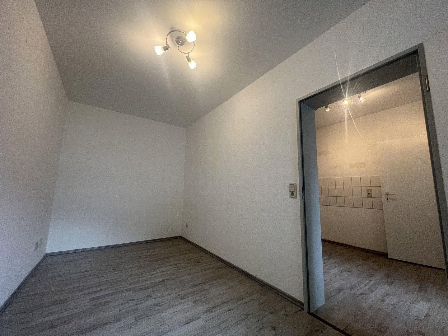 Pronájem bytu 2+1 54 m², Wetter (Ruhr), Severní Porýní-Vestfálsko Pronájem bytu 2+1 54 m², Wetter (Ruhr), Severní Porýní-Vestfálsko
