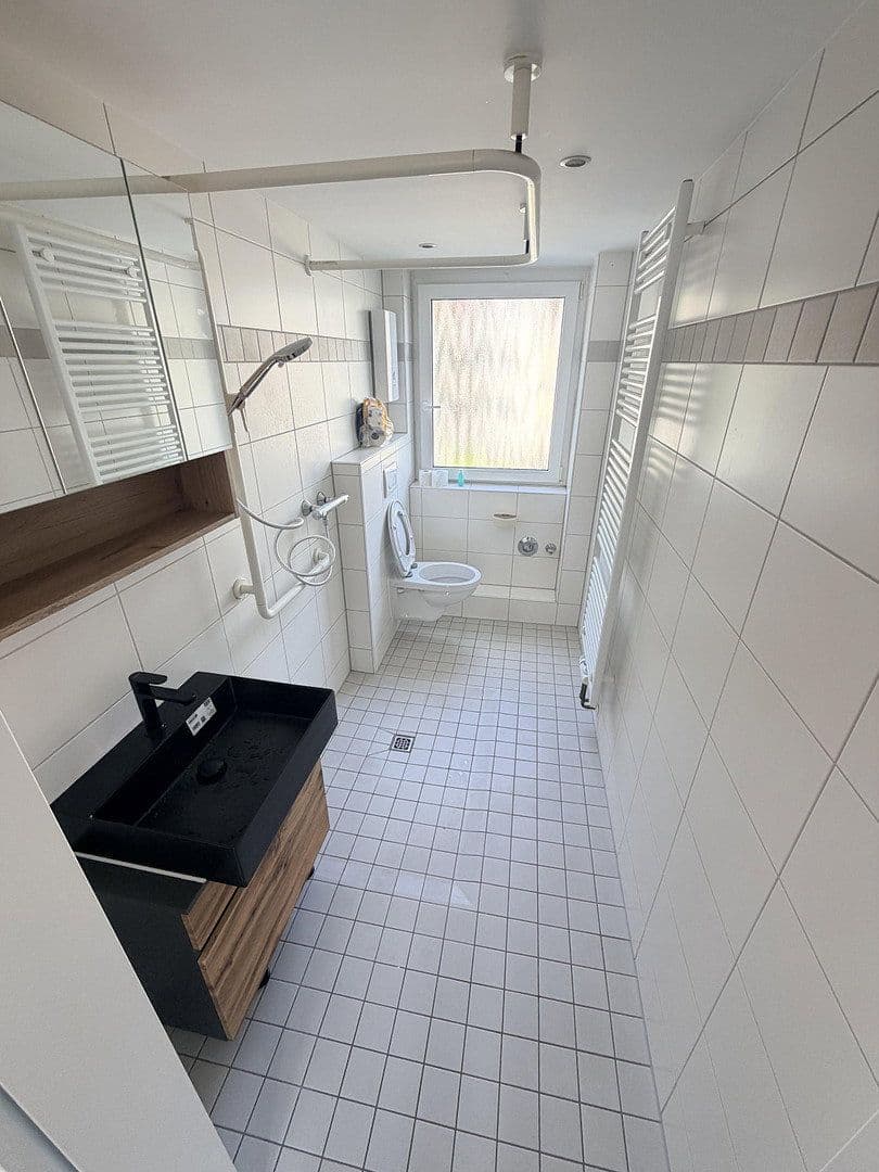 Pronájem bytu 3+1 65 m², Oldenburger Str. 24, Düsseldorf, Severní Porýní-Vestfálsko Pronájem bytu 3+1 65 m², Oldenburger Str. 24, Düsseldorf, Severní Porýní-Vestfálsko