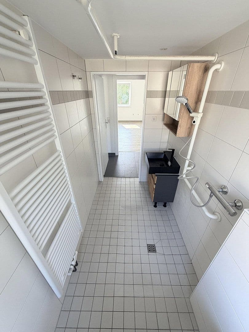 Pronájem bytu 3+1 65 m², Oldenburger Str. 24, Düsseldorf, Severní Porýní-Vestfálsko Pronájem bytu 3+1 65 m², Oldenburger Str. 24, Düsseldorf, Severní Porýní-Vestfálsko