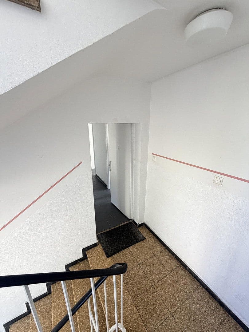 Pronájem bytu 3+1 65 m², Oldenburger Str. 24, Düsseldorf, Severní Porýní-Vestfálsko Pronájem bytu 3+1 65 m², Oldenburger Str. 24, Düsseldorf, Severní Porýní-Vestfálsko