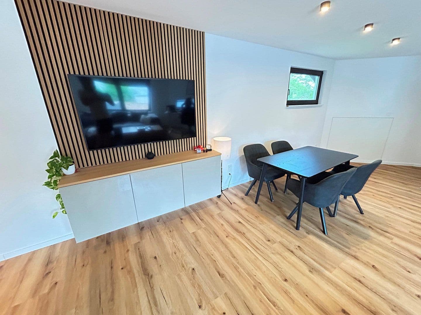 Prodej domu 386 m², pozemek 3.087 m², Mertesheim, Porýní-Falc Prodej domu 386 m², pozemek 3.087 m², Mertesheim, Porýní-Falc