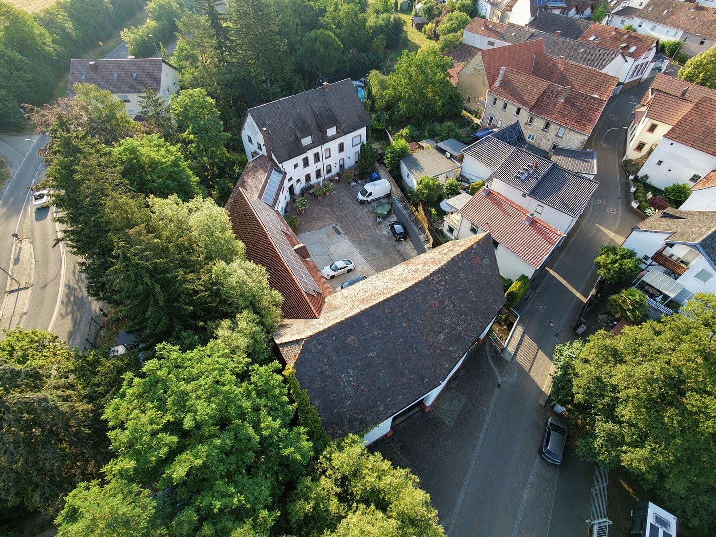 Prodej domu 386 m², pozemek 3.087 m², Mertesheim, Porýní-Falc Prodej domu 386 m², pozemek 3.087 m², Mertesheim, Porýní-Falc