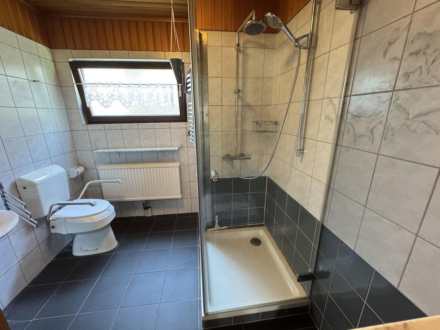 Prodej domu 386 m², pozemek 3.087 m², Mertesheim, Porýní-Falc Prodej domu 386 m², pozemek 3.087 m², Mertesheim, Porýní-Falc