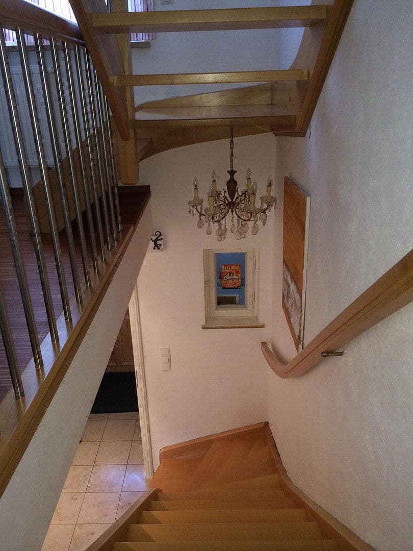 Prodej domu 104 m², pozemek 188 m², Sinzingerstraße 10, Fürstenfeldbruck, Bavorsko Prodej domu 104 m², pozemek 188 m², Sinzingerstraße 10, Fürstenfeldbruck, Bavorsko