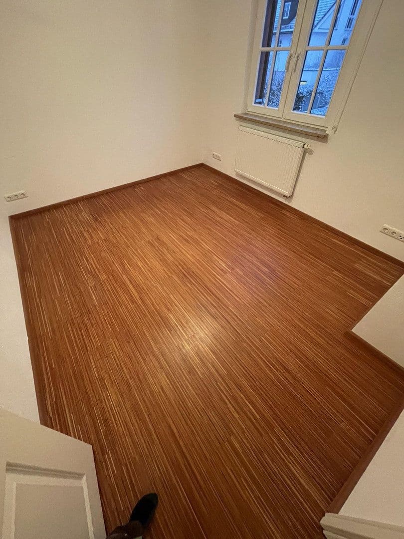 Prodej domu 104 m², pozemek 188 m², Sinzingerstraße 10, Fürstenfeldbruck, Bavorsko Prodej domu 104 m², pozemek 188 m², Sinzingerstraße 10, Fürstenfeldbruck, Bavorsko