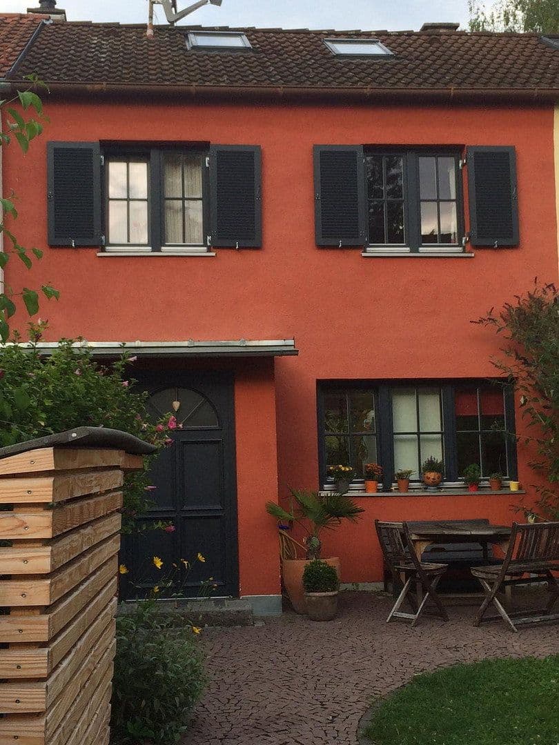 Prodej domu 104 m², pozemek 188 m², Sinzingerstraße 10, Fürstenfeldbruck, Bavorsko Prodej domu 104 m², pozemek 188 m², Sinzingerstraße 10, Fürstenfeldbruck, Bavorsko