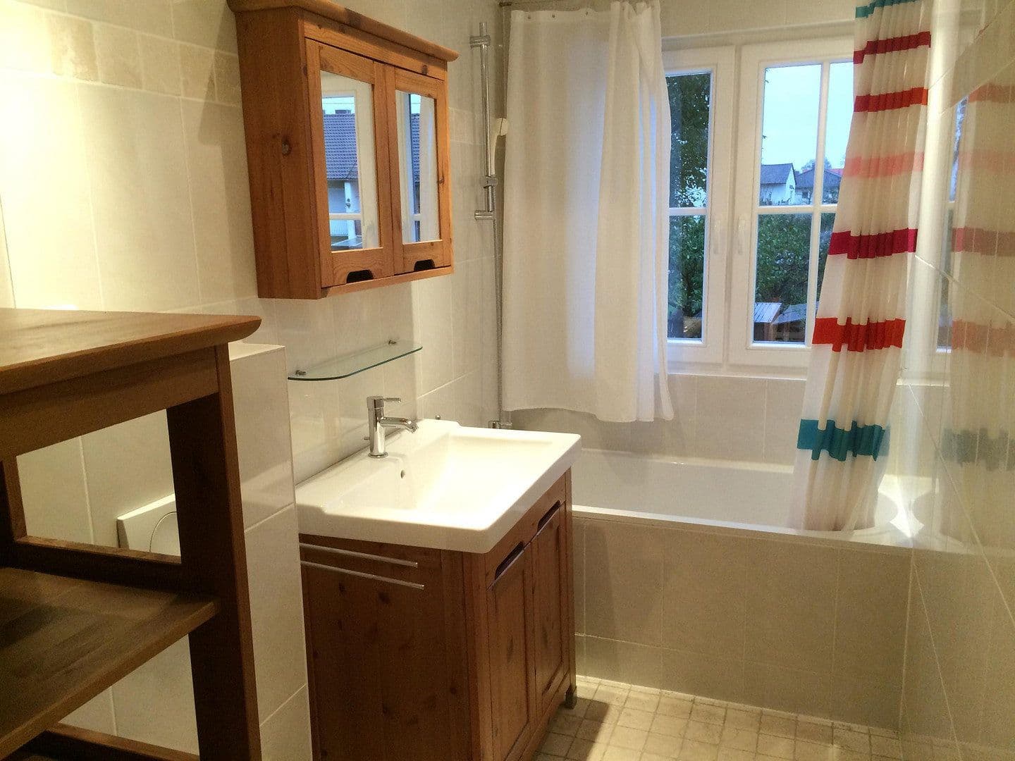 Prodej domu 104 m², pozemek 188 m², Sinzingerstraße 10, Fürstenfeldbruck, Bavorsko Prodej domu 104 m², pozemek 188 m², Sinzingerstraße 10, Fürstenfeldbruck, Bavorsko