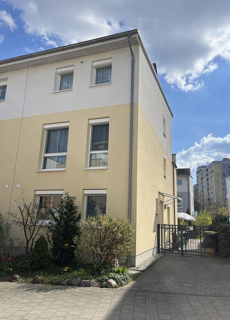 Prodej domu 146 m², pozemek 270 m², Berlin, Berlín Prodej domu 146 m², pozemek 270 m², Berlin, Berlín