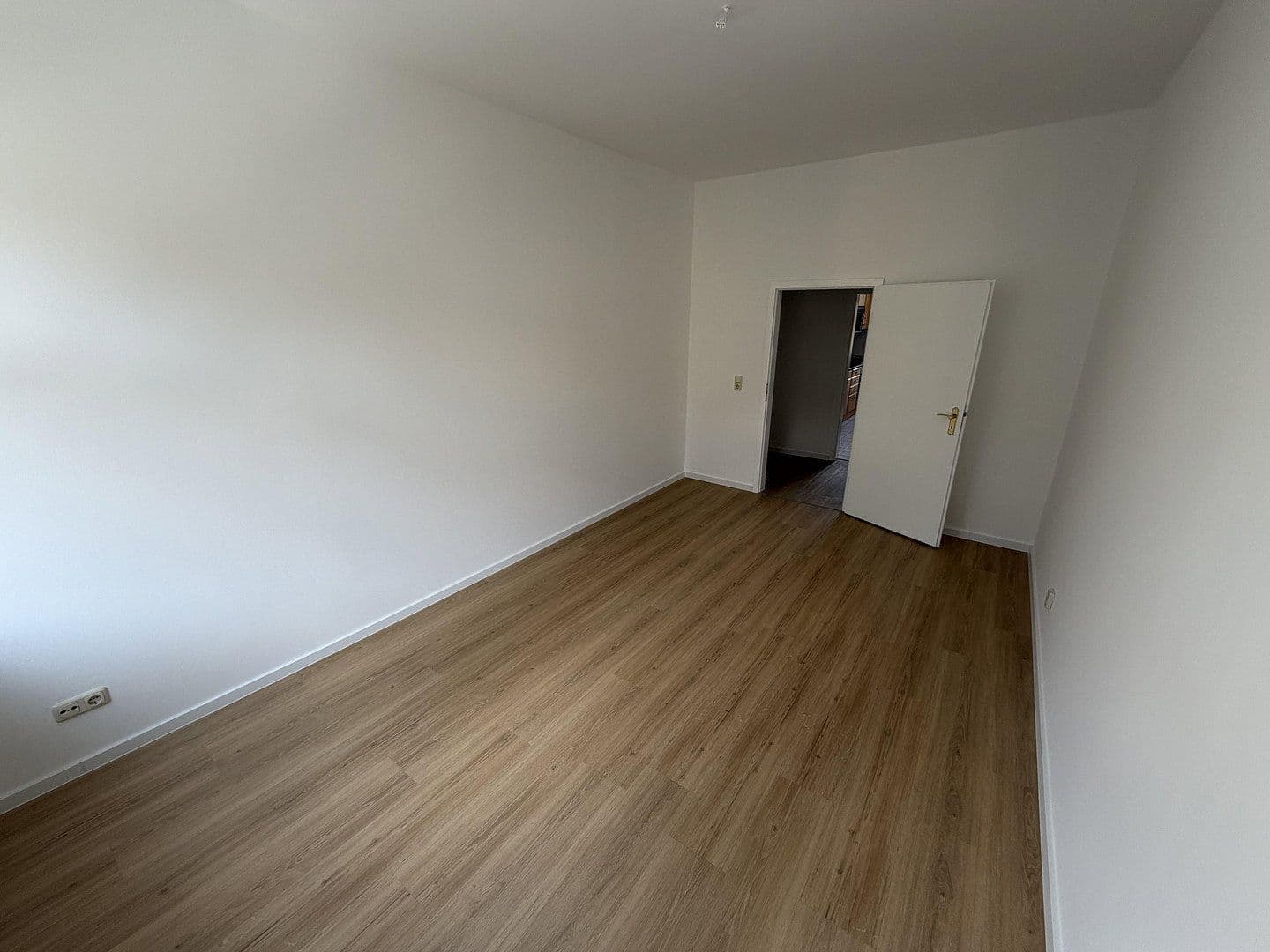 Pronájem bytu 2+kk 82 m², Milchinselstraße 2, Erfurt, Durynsko Pronájem bytu 2+kk 82 m², Milchinselstraße 2, Erfurt, Durynsko