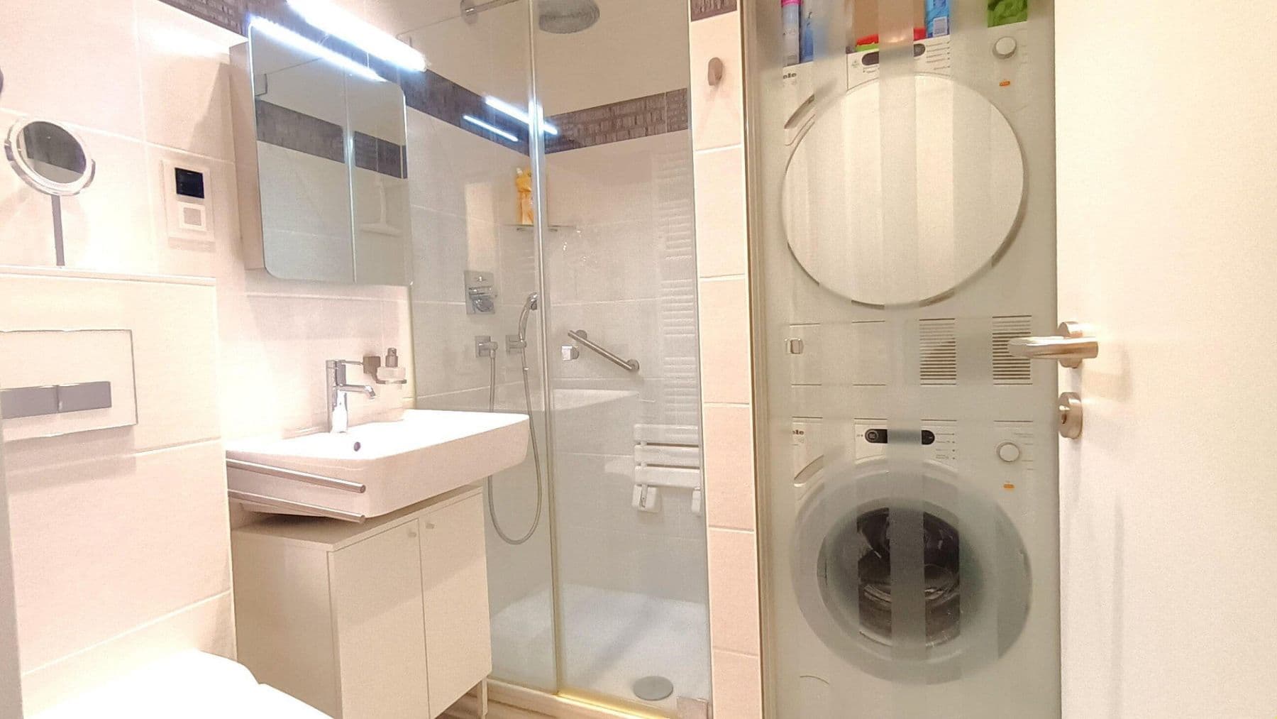 Pronájem bytu 2+1 46 m², München, Bavorsko Pronájem bytu 2+1 46 m², München, Bavorsko