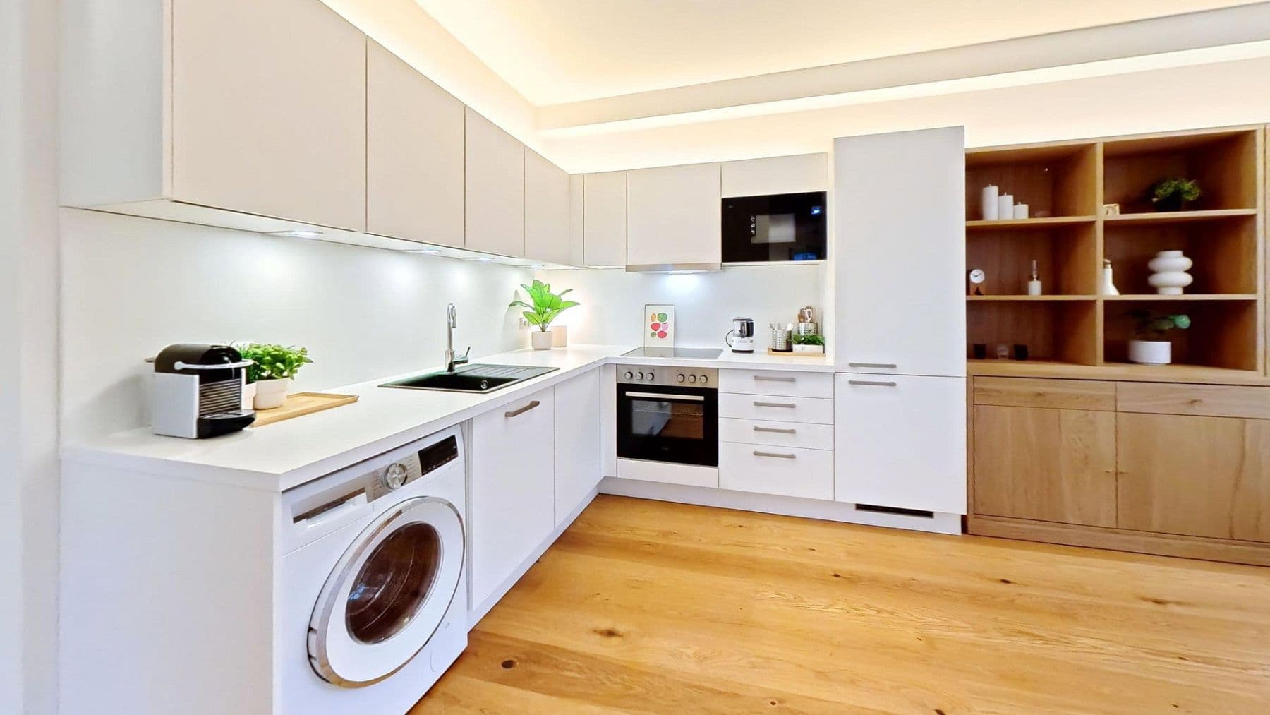 Pronájem bytu 3+1 72 m², Pasewalker str. 96, Berlin, Berlín Pronájem bytu 3+1 72 m², Pasewalker str. 96, Berlin, Berlín