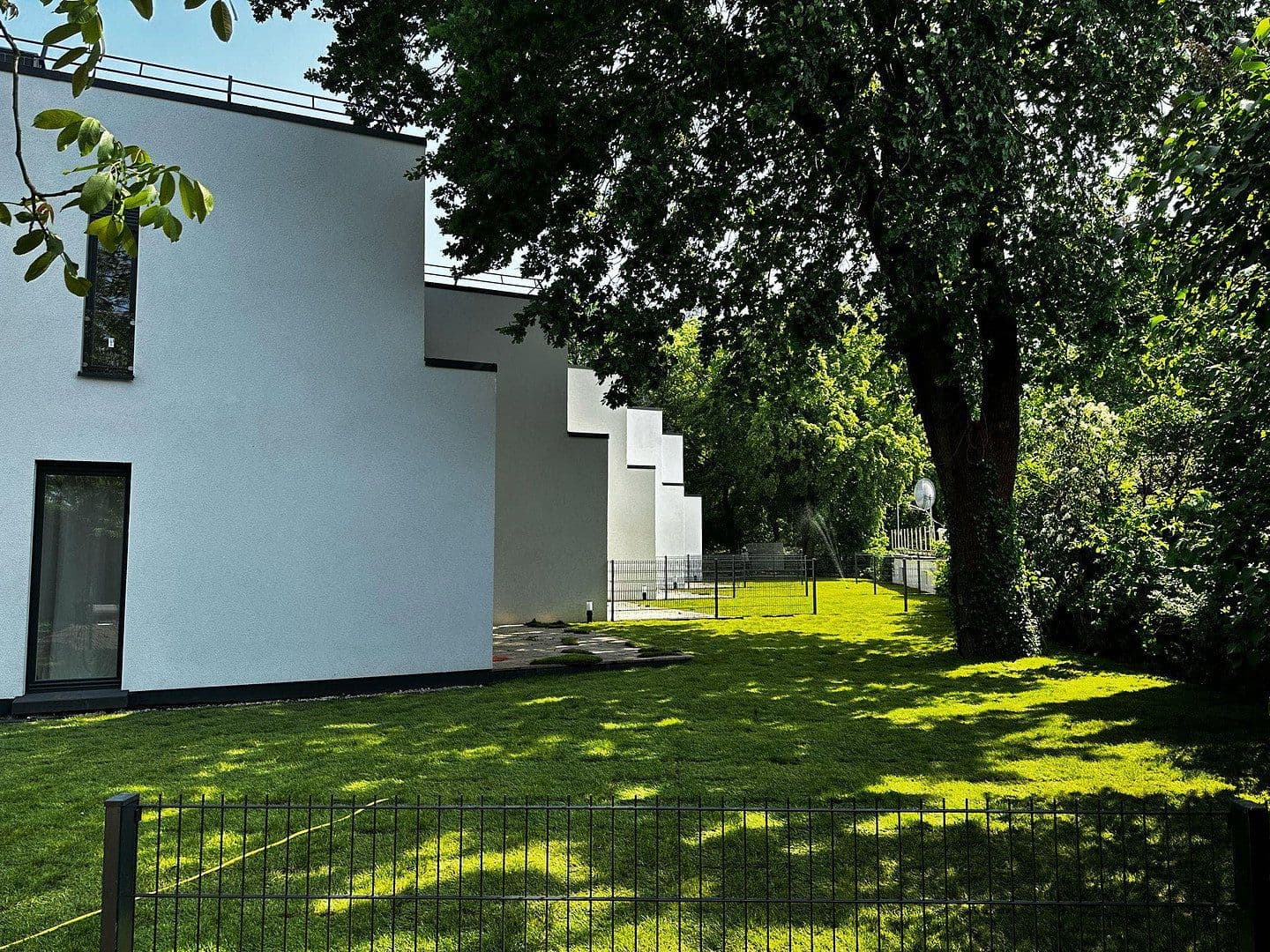Prodej domu 137 m², pozemek 387 m², Radelandstr. 92 B, Berlin, Berlín Prodej domu 137 m², pozemek 387 m², Radelandstr. 92 B, Berlin, Berlín