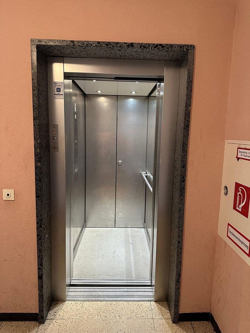 Prodej bytu 2+kk 71 m², Maximilianstraße 12, Germering, Bavorsko Prodej bytu 2+kk 71 m², Maximilianstraße 12, Germering, Bavorsko