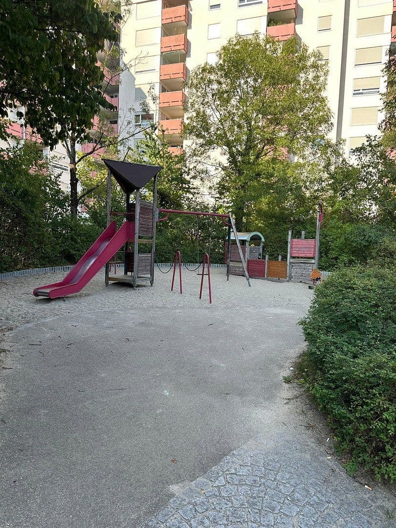 Prodej bytu 2+kk 71 m², Maximilianstraße 12, Germering, Bavorsko Prodej bytu 2+kk 71 m², Maximilianstraße 12, Germering, Bavorsko