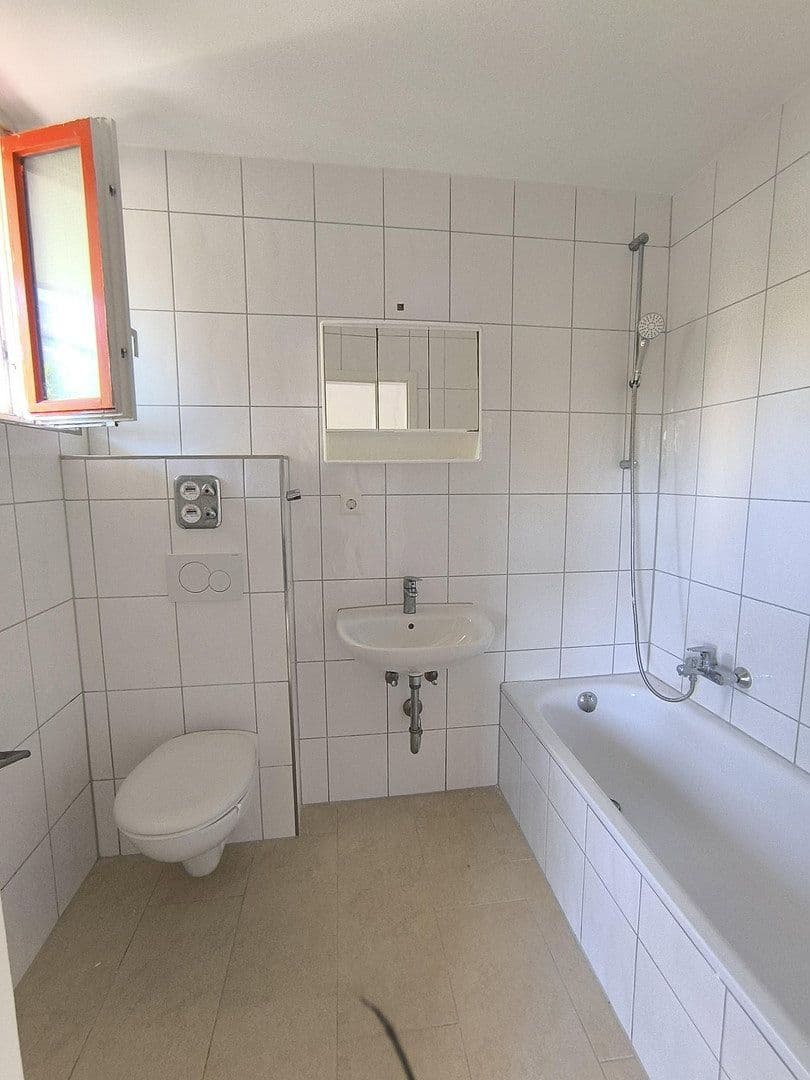 Pronájem bytu 2+1 56 m², Bockelststrasse 119A, Stuttgart Heumaden, Bádensko-Württembersko Pronájem bytu 2+1 56 m², Bockelststrasse 119A, Stuttgart Heumaden, Bádensko-Württembersko