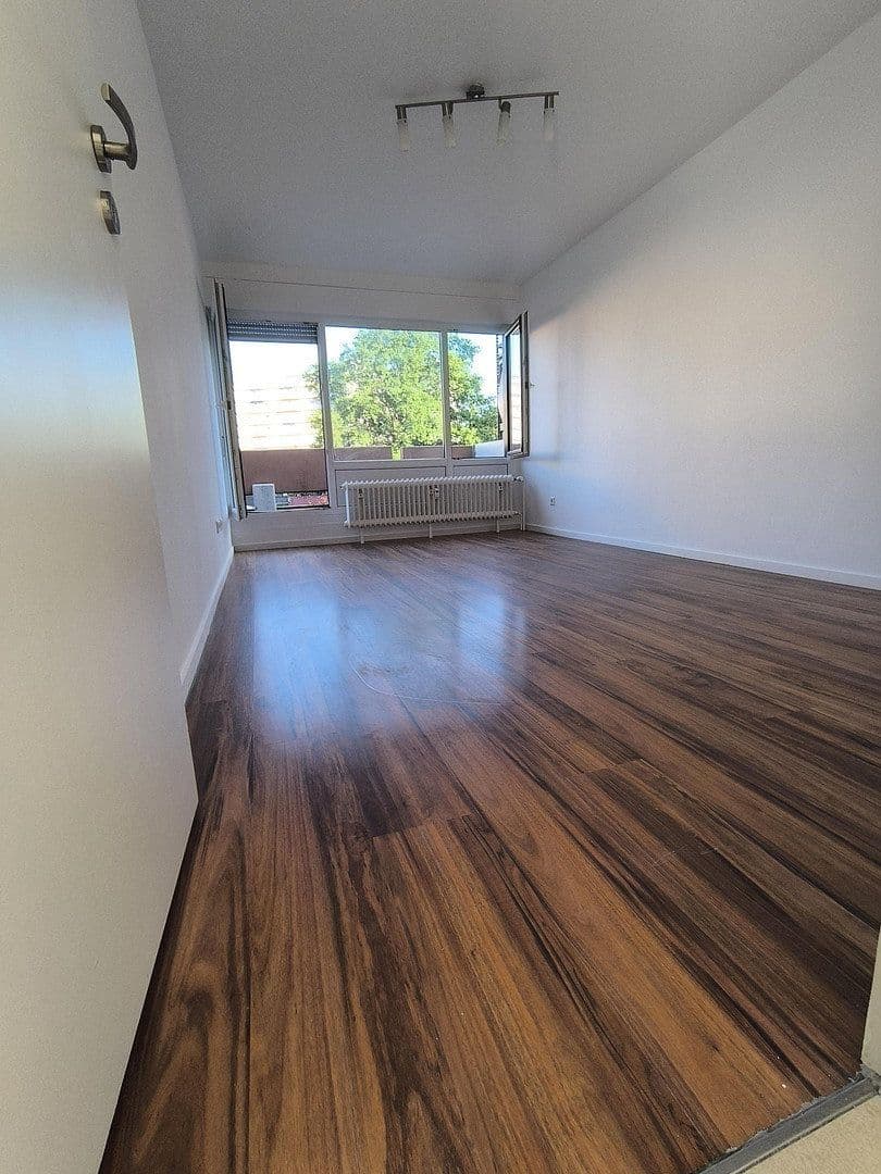 Pronájem bytu 2+1 56 m², Bockelststrasse 119A, Stuttgart Heumaden, Bádensko-Württembersko Pronájem bytu 2+1 56 m², Bockelststrasse 119A, Stuttgart Heumaden, Bádensko-Württembersko