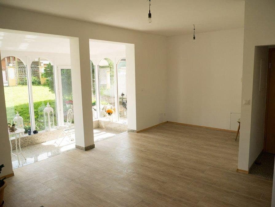 Prodej domu 212 m², pozemek 216 m², Schnaittach, Bavorsko Prodej domu 212 m², pozemek 216 m², Schnaittach, Bavorsko