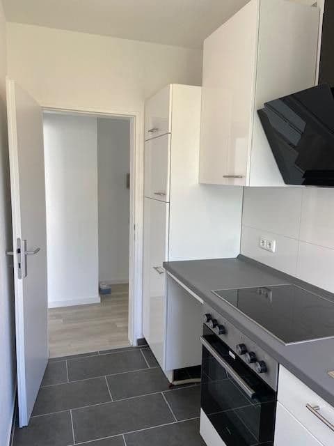 Pronájem bytu 2+1 49 m², Frankfurt am Main, Hessen Pronájem bytu 2+1 49 m², Frankfurt am Main, Hessen