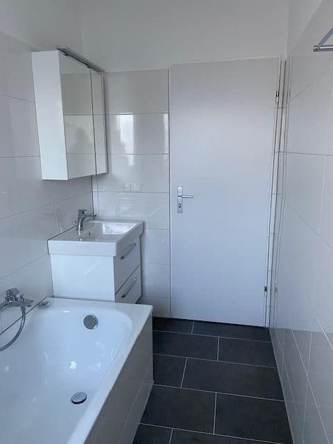 Pronájem bytu 2+1 49 m², Frankfurt am Main, Hessen Pronájem bytu 2+1 49 m², Frankfurt am Main, Hessen
