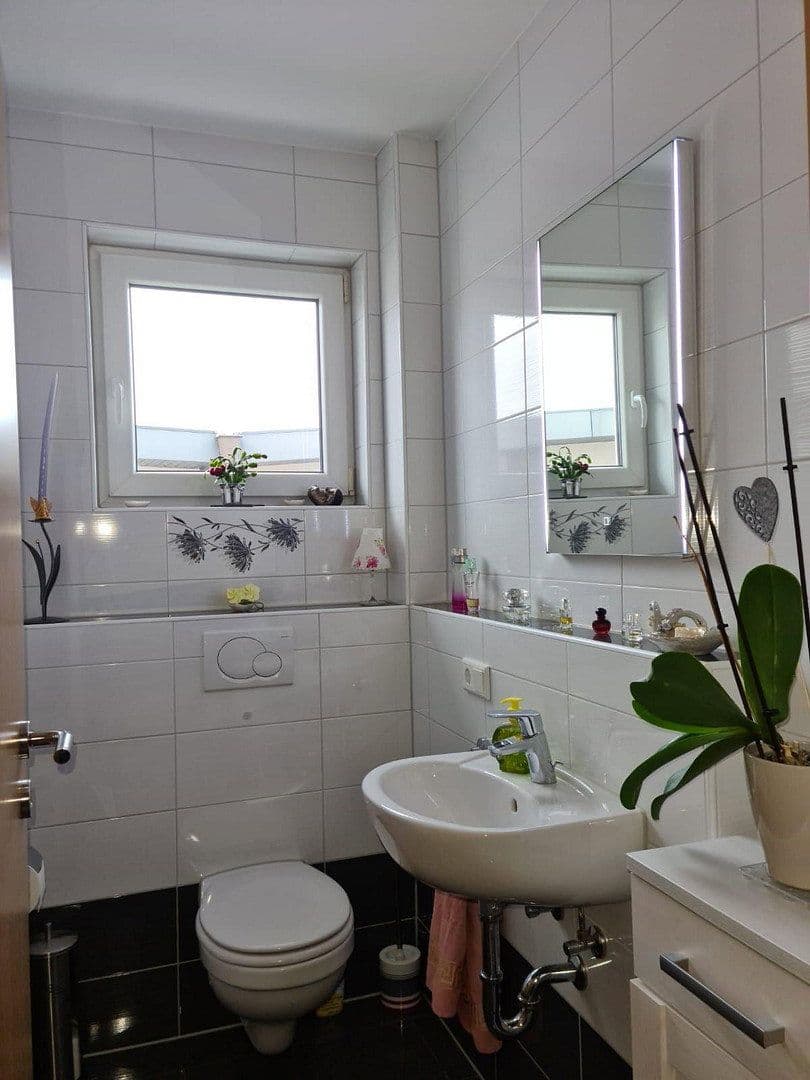 Prodej domu 314 m², pozemek 620 m², Paderborn, Severní Porýní-Vestfálsko Prodej domu 314 m², pozemek 620 m², Paderborn, Severní Porýní-Vestfálsko