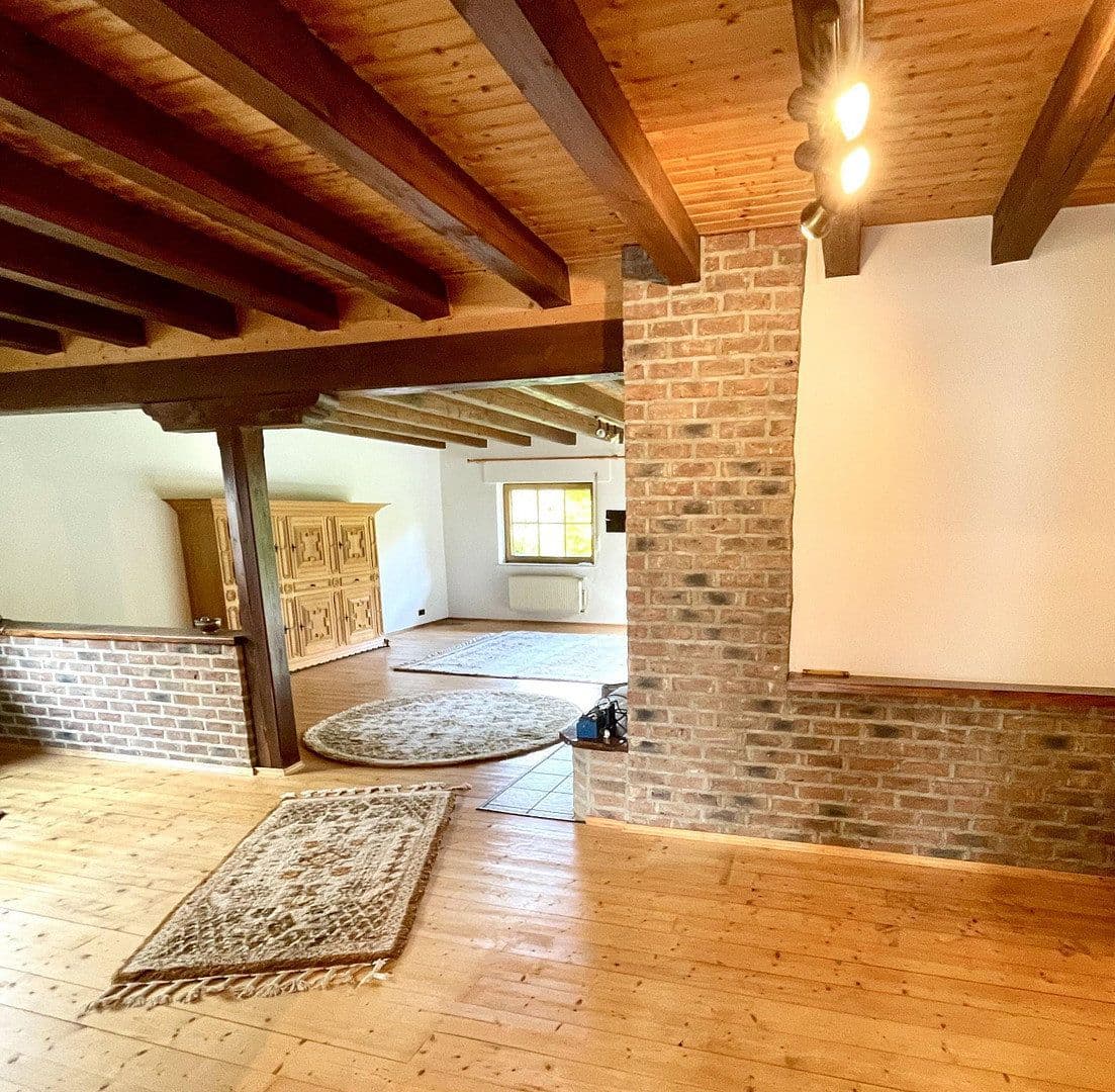 Prodej domu 240 m², pozemek 911 m², Roetgen, Severní Porýní-Vestfálsko Prodej domu 240 m², pozemek 911 m², Roetgen, Severní Porýní-Vestfálsko