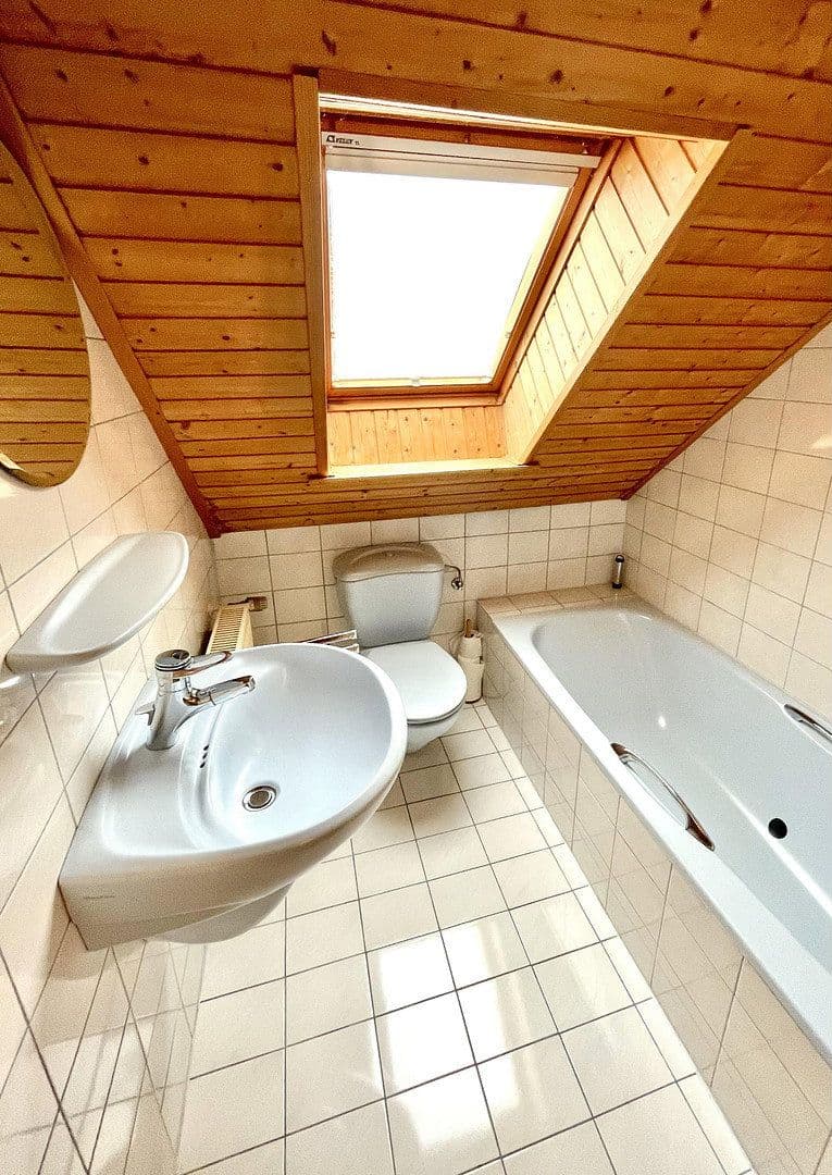 Prodej domu 240 m², pozemek 911 m², Roetgen, Severní Porýní-Vestfálsko Prodej domu 240 m², pozemek 911 m², Roetgen, Severní Porýní-Vestfálsko