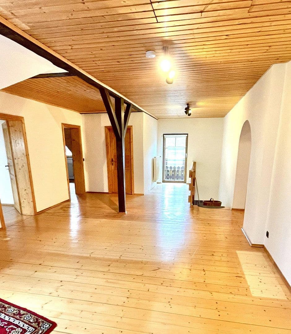 Prodej domu 240 m², pozemek 911 m², Roetgen, Severní Porýní-Vestfálsko Prodej domu 240 m², pozemek 911 m², Roetgen, Severní Porýní-Vestfálsko