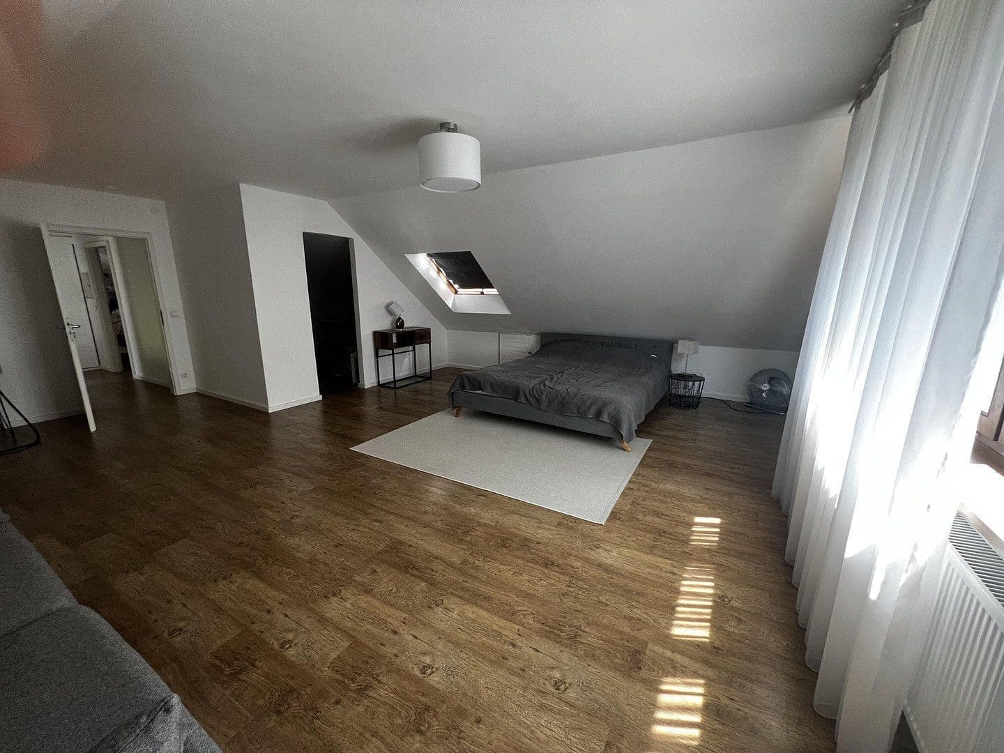 Prodej domu 275 m², pozemek 820 m², Schwalbacherstr 14, Idstein, Hessen Prodej domu 275 m², pozemek 820 m², Schwalbacherstr 14, Idstein, Hessen