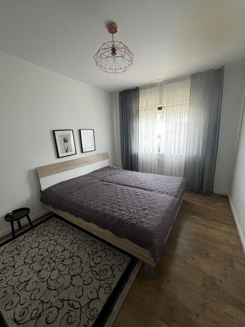 Prodej domu 275 m², pozemek 820 m², Schwalbacherstr 14, Idstein, Hessen Prodej domu 275 m², pozemek 820 m², Schwalbacherstr 14, Idstein, Hessen